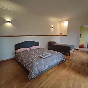 In Neapolitan Castle Int 28 Apartment