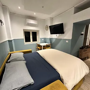 Pazz House Naples